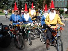garden gnome bike gang